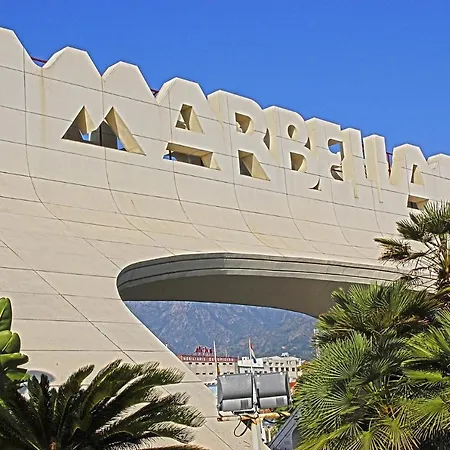 Suitur Con Piscina En Playa Apartman Marbella