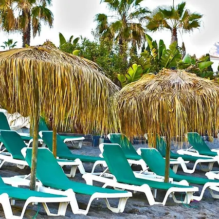 Apartment Suitur Con Piscina En Playa *