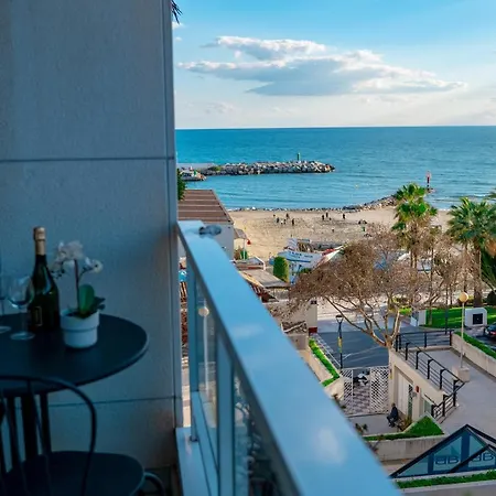 Suitur Con Piscina En Playa