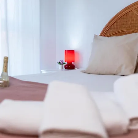 Apartment Suitur Con Piscina En Playa *